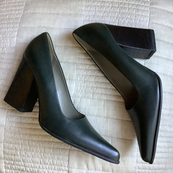 Prada Pointed Toe Leather Heeled Pumps Dark Green SZ 39.5 - Picture 5 of 14